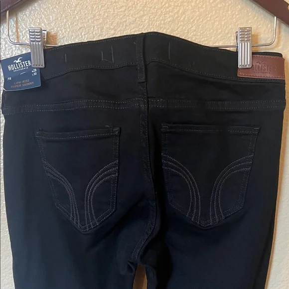 Hollister Women's Skinny Jeans - Black - Picture 4 of 4